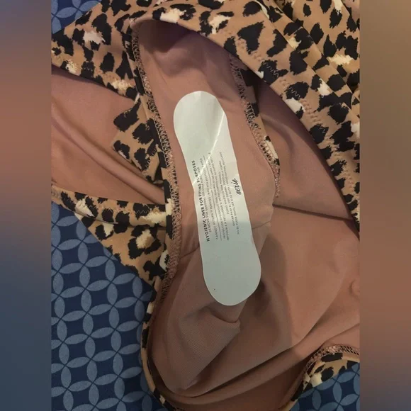 Aerie Animal Print Swimsuit NWT - Picture 2 of 4